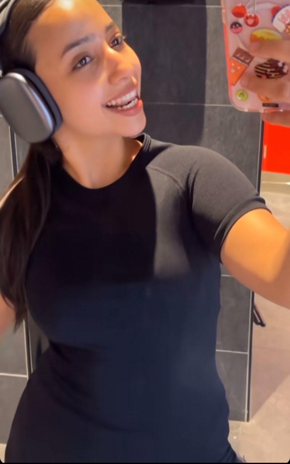 1000010111.jpg