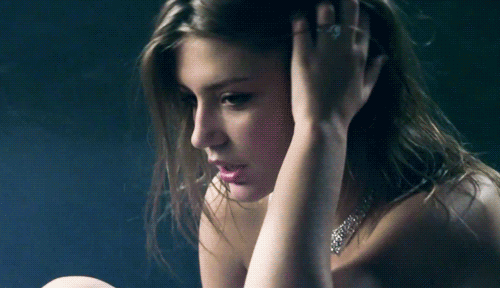 gif-adele-exarchopoulous-nue-12.gif