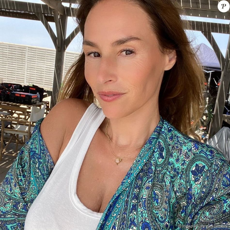 5872748-vanessa-demouy-sur-instagram-le-11-aout-950x0-1.jpg
