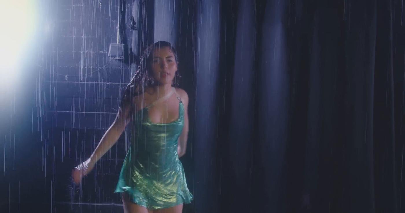 andrea_botez_sexy_wet_dress_dancing_video_leaked-ZTPSWE.jpg