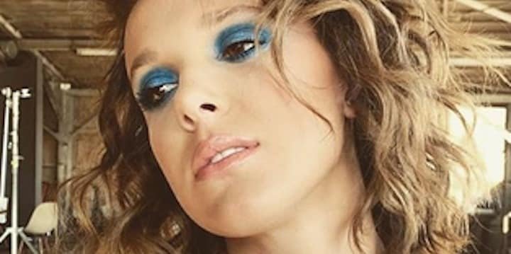 millie-bobby-brown-sexy-en-maillot-de-bain-dans-son-jardin-sur-instagram-small.jpg
