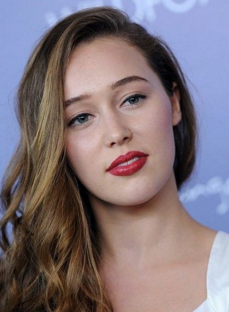 women-love-fear-walking-deads-alycia-debnam-carey-20160611-107-751x1024.jpg