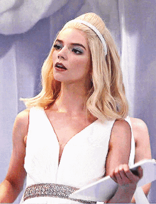 anya-taylor-joy-saturday-night-live.gif