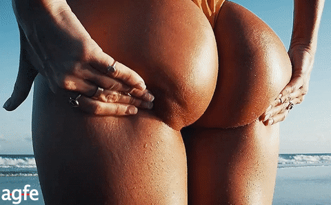 kate-upton_001.gif
