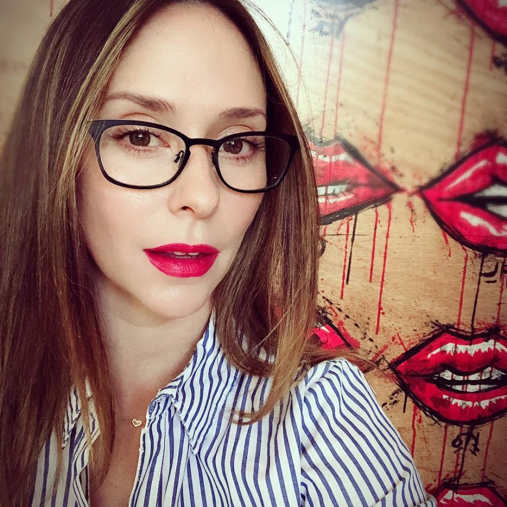 jenniferlovehewitt-post-2018_04_11_23_26-1.jpg