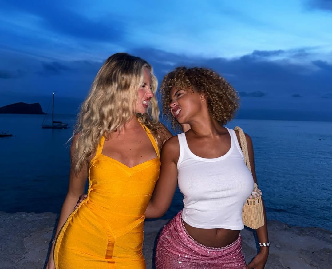 Ibissaaaa w sis @paolalct 🍑 (2).jpg