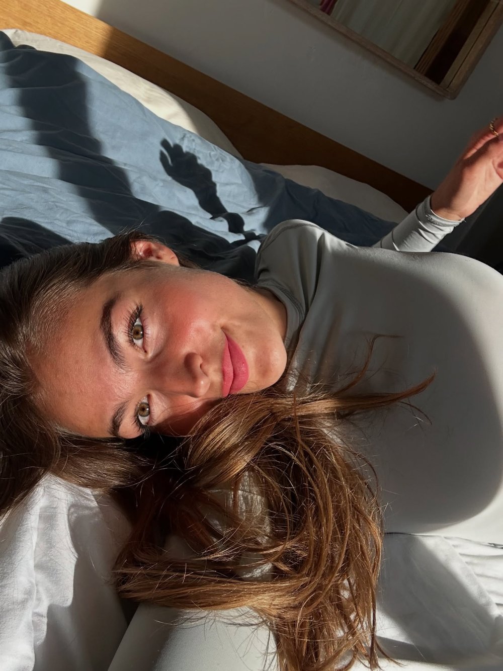 @julia_nadal_ - R⤓Download.jpeg