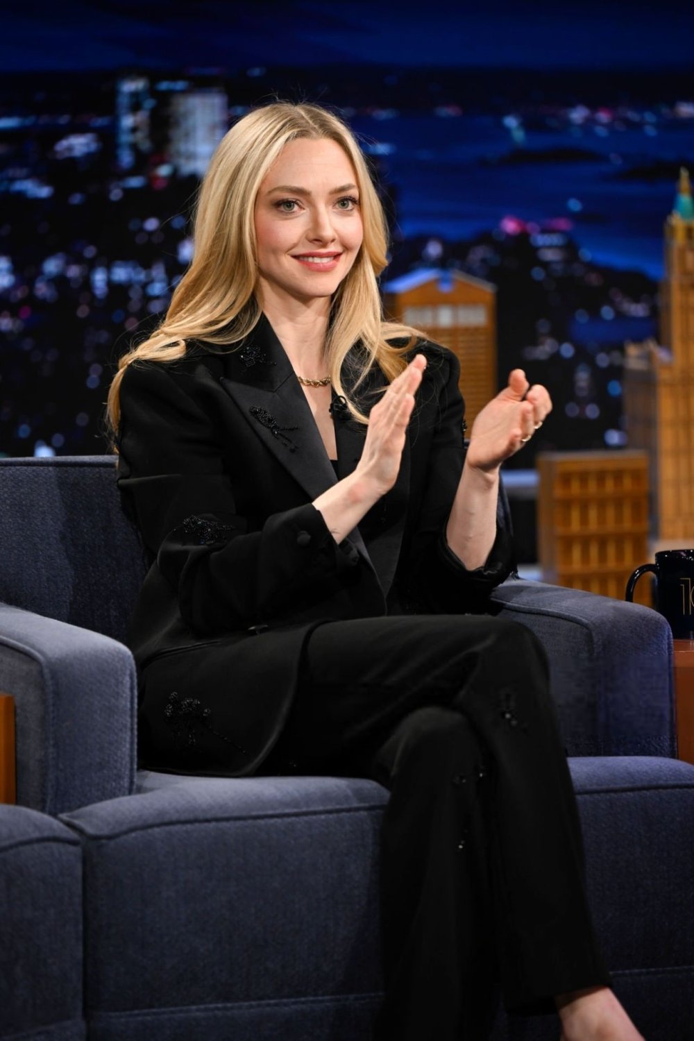Amanda_Seyfried_at_The_Tonight_Show_Starring_Jimmy_Fallon_in_NY_03-04-2025__8_.jpg