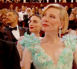 tumblr_o3bcayJLKW1r19feno2_400.gif