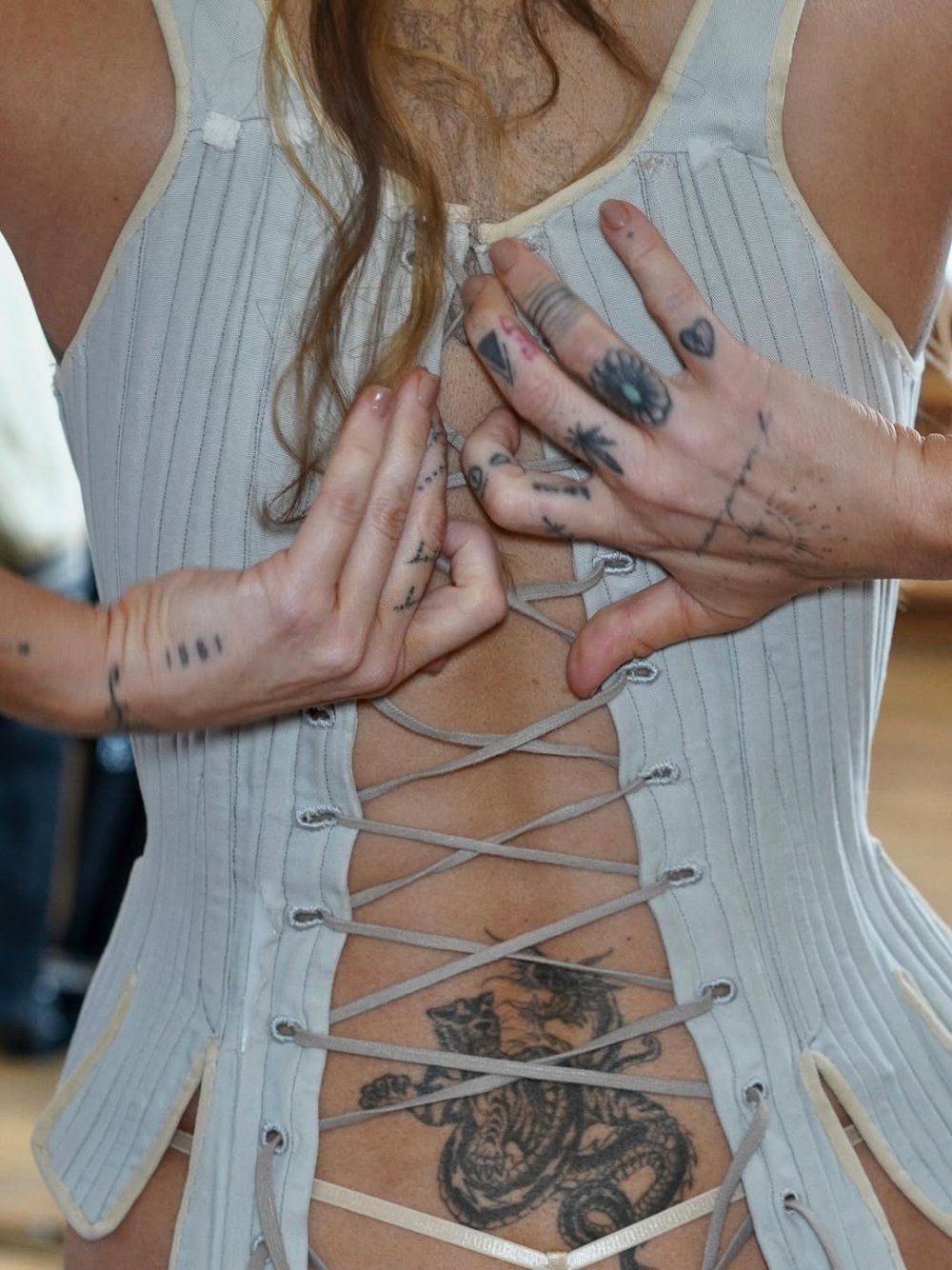 mileycyrus_20250805_p_3692633403733773096_2_3692633385807353902.jpg