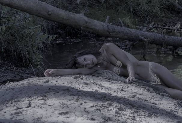 Brifila Nue Naked 37.jpg