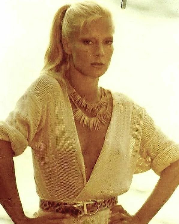 Sylvie Vartan Sexy 1.jpg