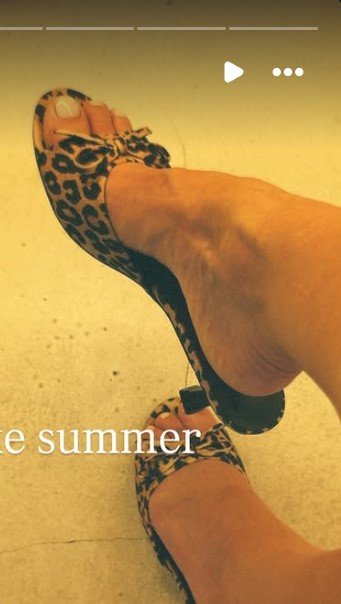 Maghla-Feet-8745016.jpg