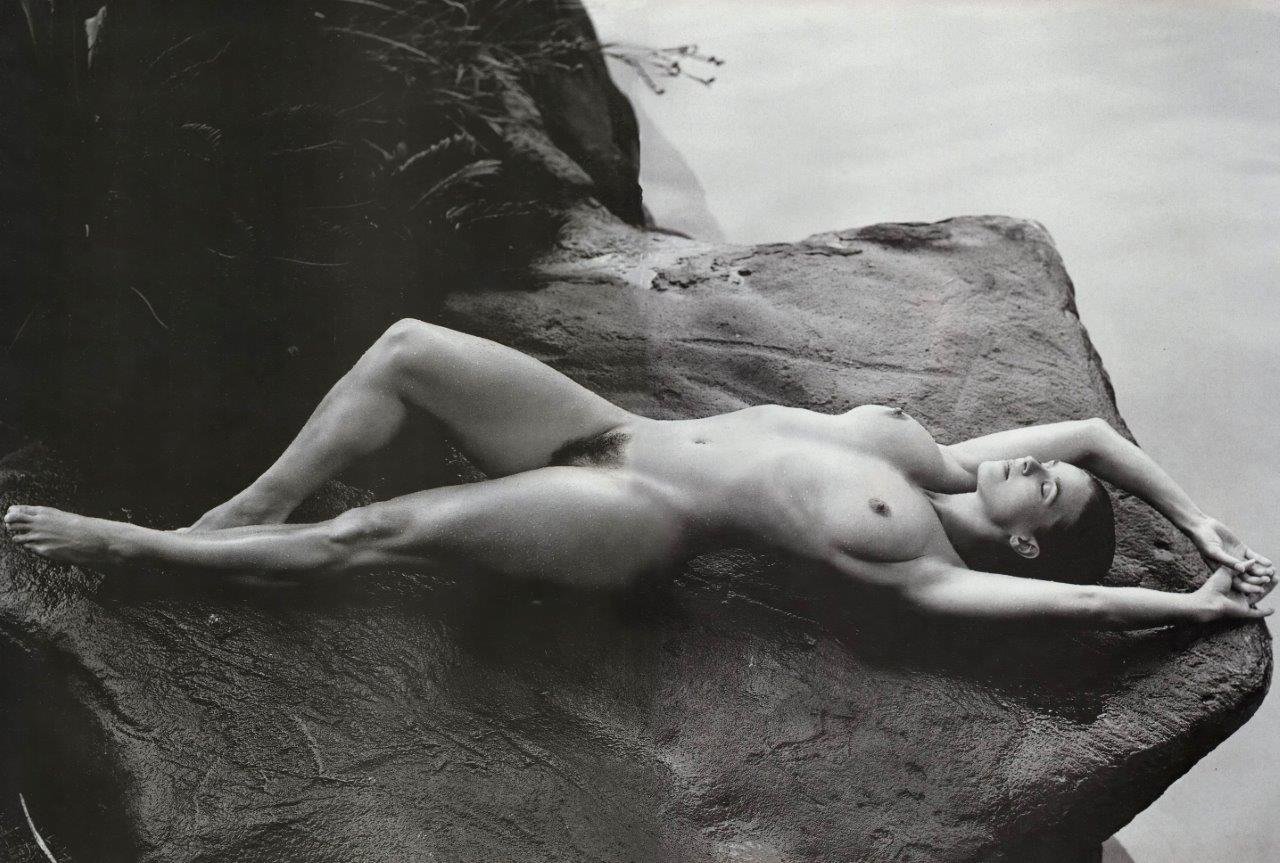 Katharina Witt Nue Naked 5 petite.jpg
