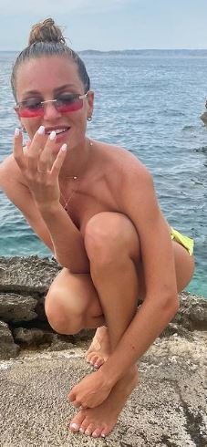 Fiona Deshayes Sexy 1.JPG Fiona Deshayes Sexy 1.JPG