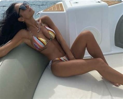 Sophie Coste Sexy 90.jpg