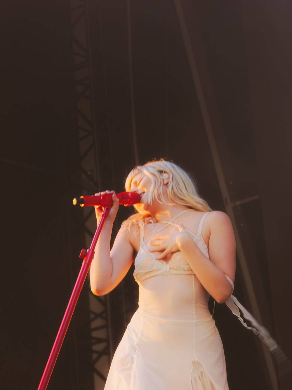 Tumblr_l_381201157391566.jpg