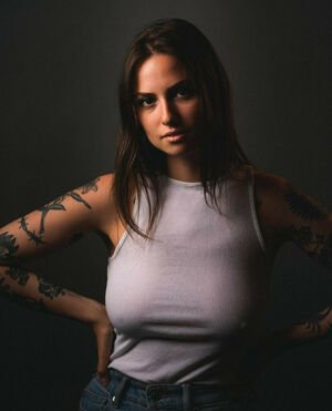 natalie-cuomo_0122_300px.jpg