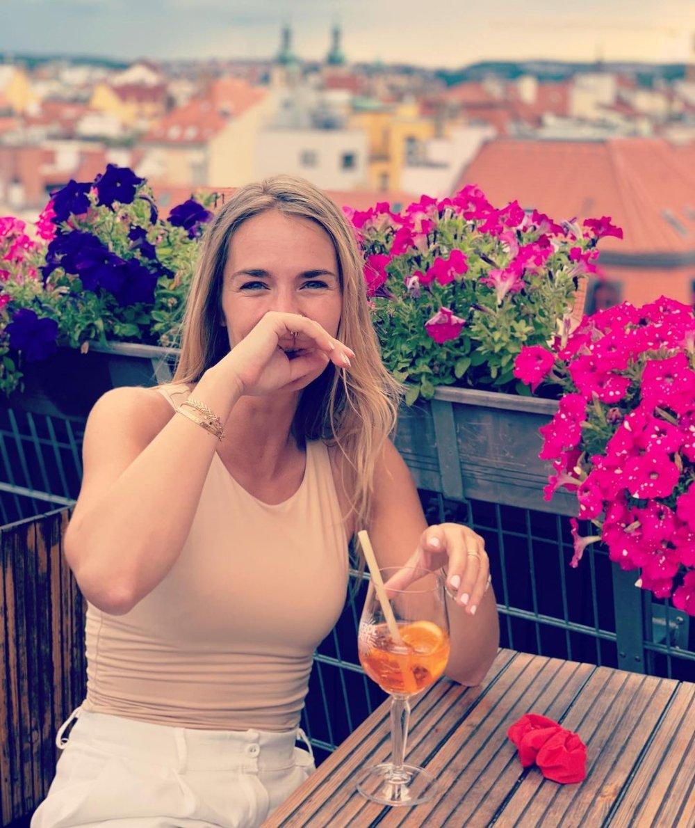 Alicia Dauby Sexy 2.jpg
