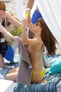 Dakota-Johnson-Leaked1361.JPG