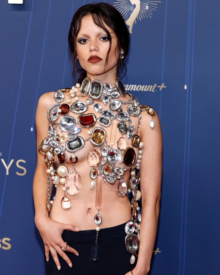 rollingstone_20250915_p_3721793433816914287_1_3721793417643679912.jpg