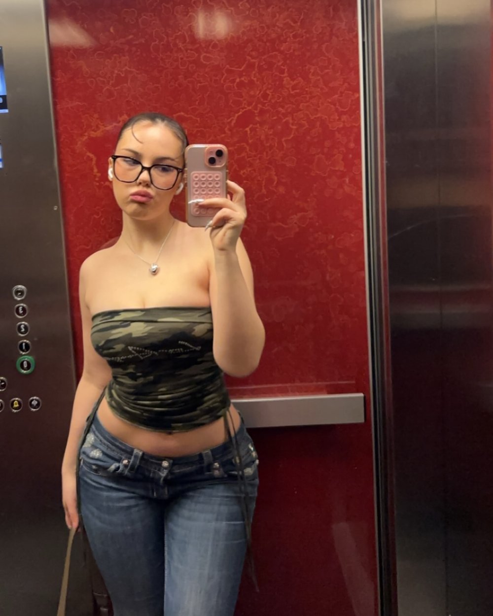 nora_.nlt_500947632_17954625983954512_7549985814824943412_n.jpg