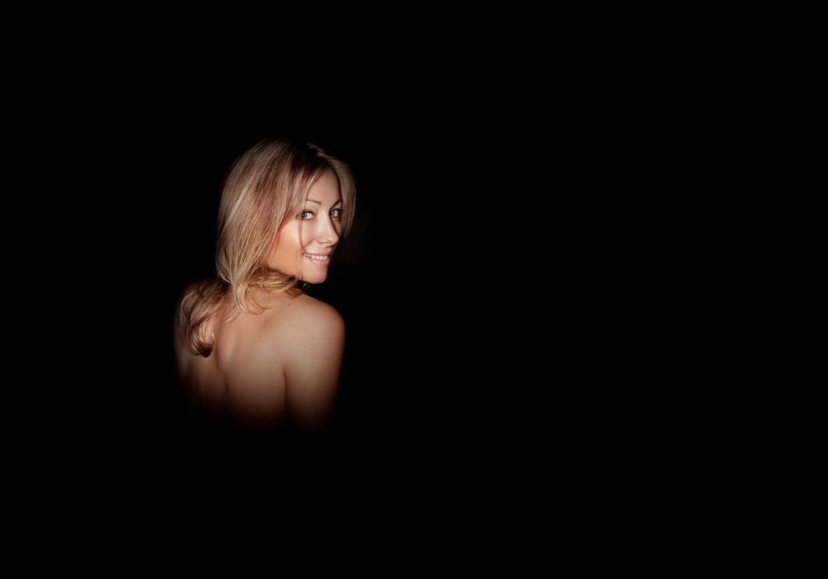 Anne Sophie Lapix Sexy 34.jpg