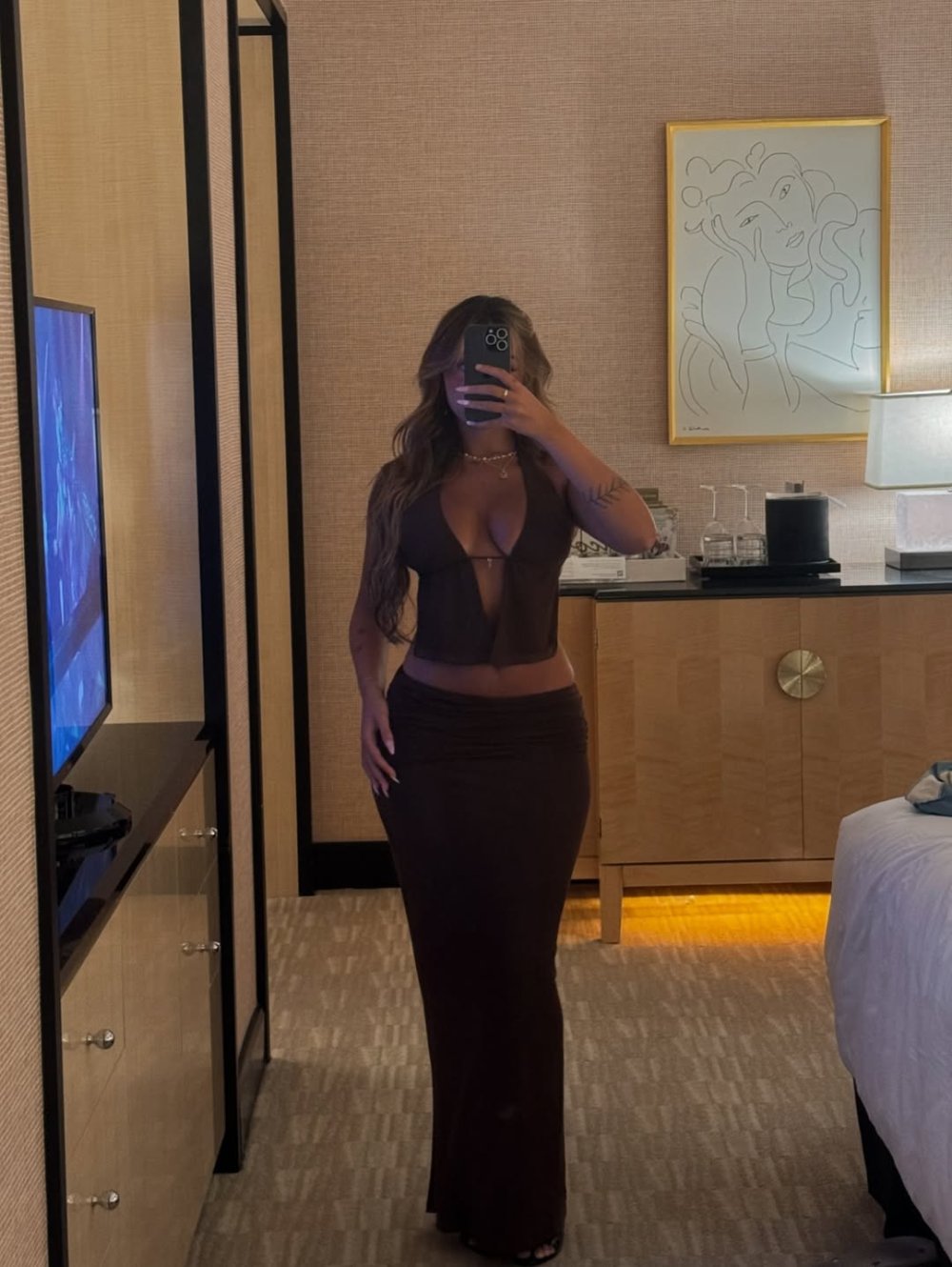 first vegas trip being 21 cheeeerrsss🍸🍾⭐️💃🏽🪩.jpg